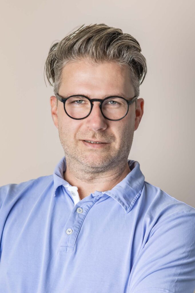 Dr. Alexander Michel