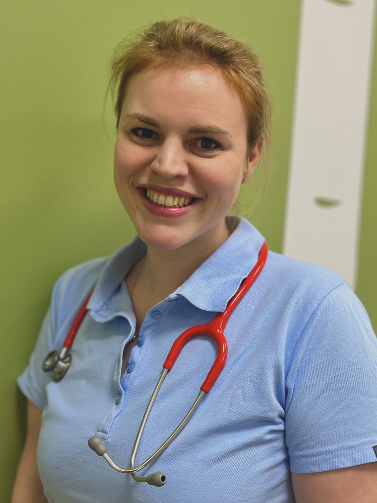 Dr. Katharina Becher